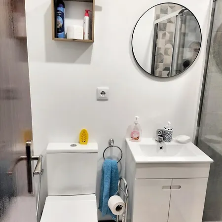 شقة Welcoming 55 Sqm In With Garden View بورتيماو