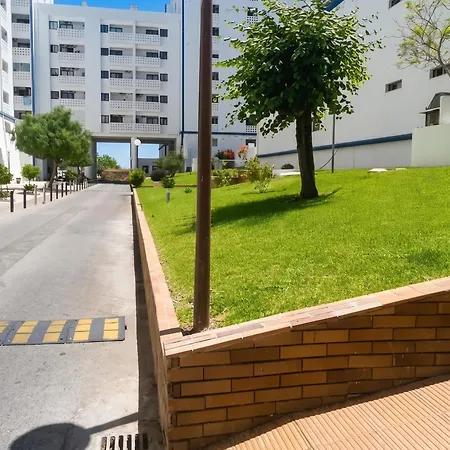 شقة Welcoming 55 Sqm In With Garden View