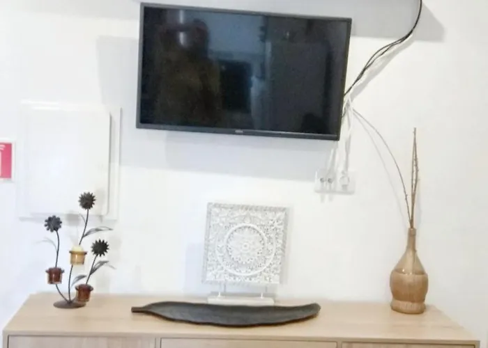 Welcoming 55 Sqm In With Garden View * Portimão