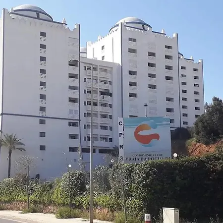 Apartamento Welcoming 55 Sqm In With Garden View Portimão