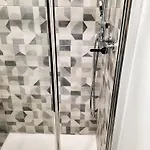 Welcoming 55 Sqm In With Garden View 公寓 *
